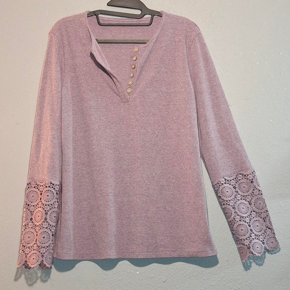 Long Dusty Rose crochet lace sleeve